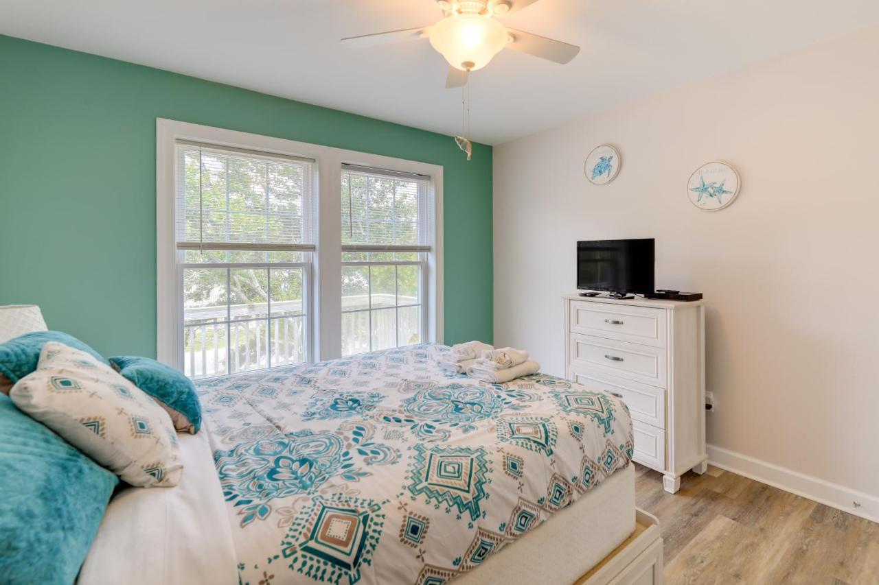 Coastal Emerald Isle Retreat With Deck And Grill! Екстер'єр фото