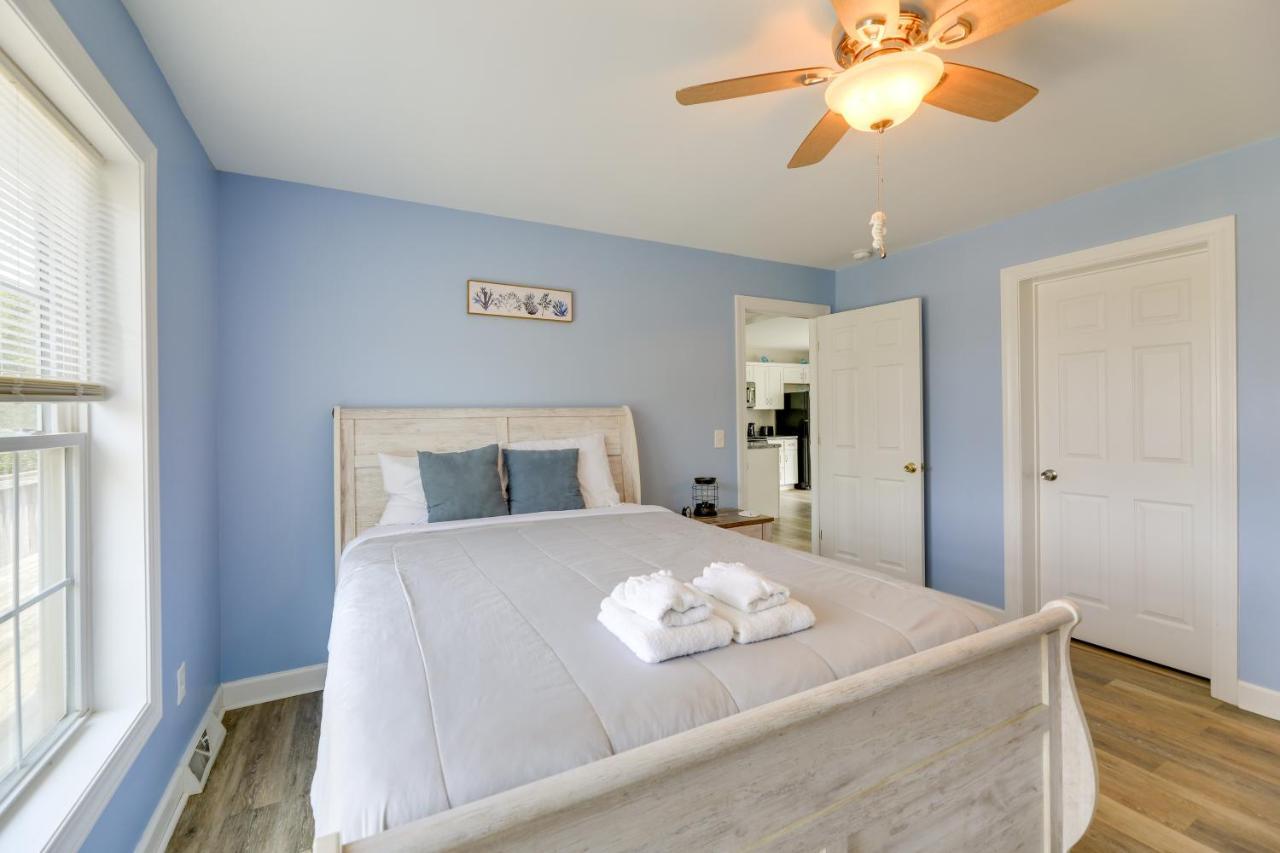 Coastal Emerald Isle Retreat With Deck And Grill! Екстер'єр фото